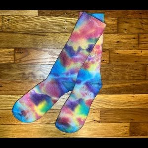 CraaazE Buzz Clothing: custom tie-dye 1 of 1 CraaazE Wavy Socks